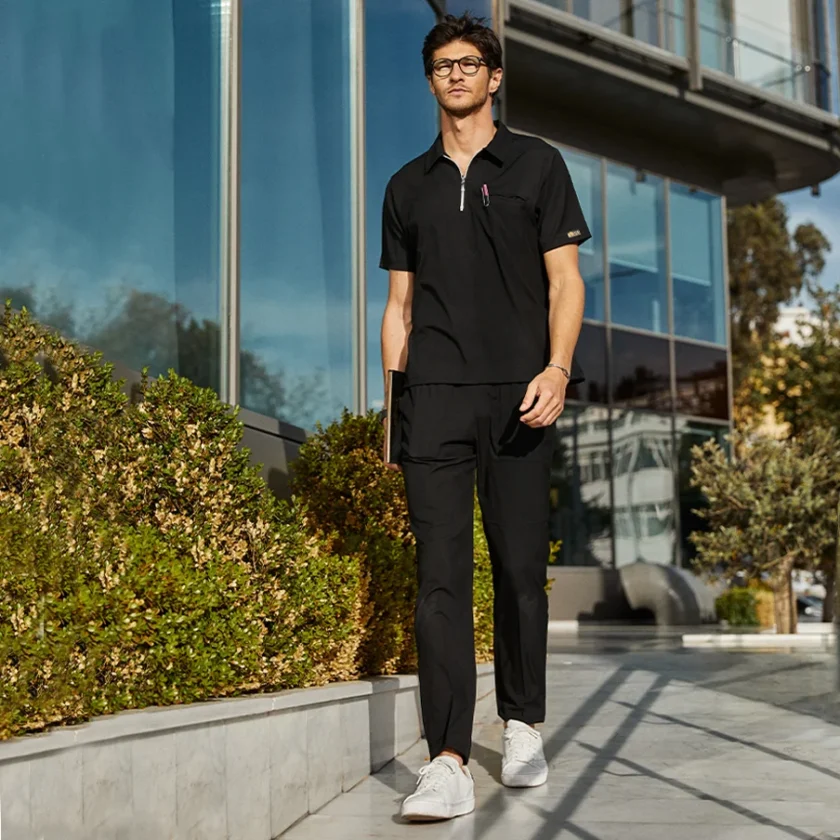 ست لباس پزشکی پولو لوکس لاکر مشکی برند چیزگی مدیکال، مناسب برای پزشکان و پرستاران